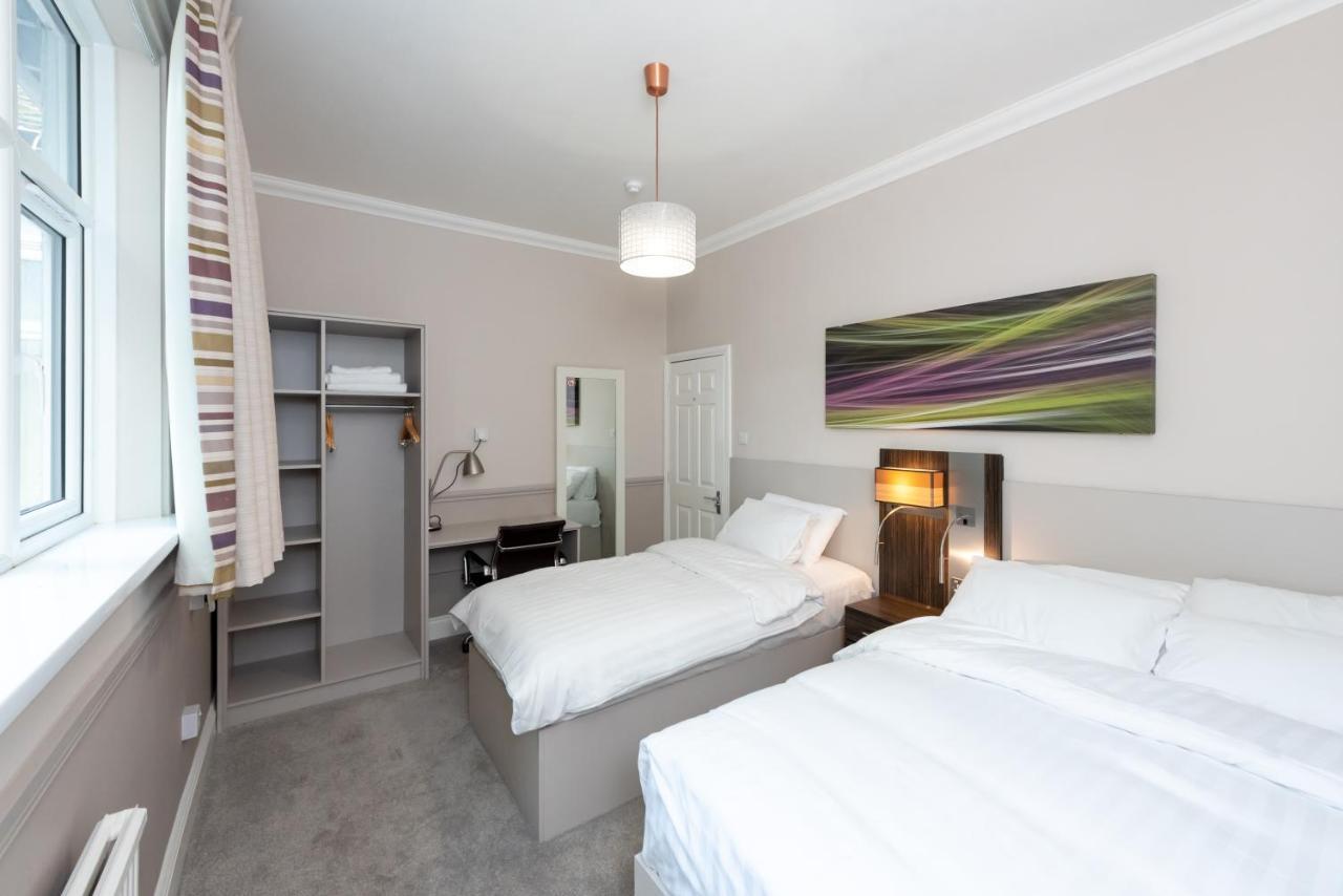 Uno Hotel Heathrow Windsor Slough Bagian luar foto