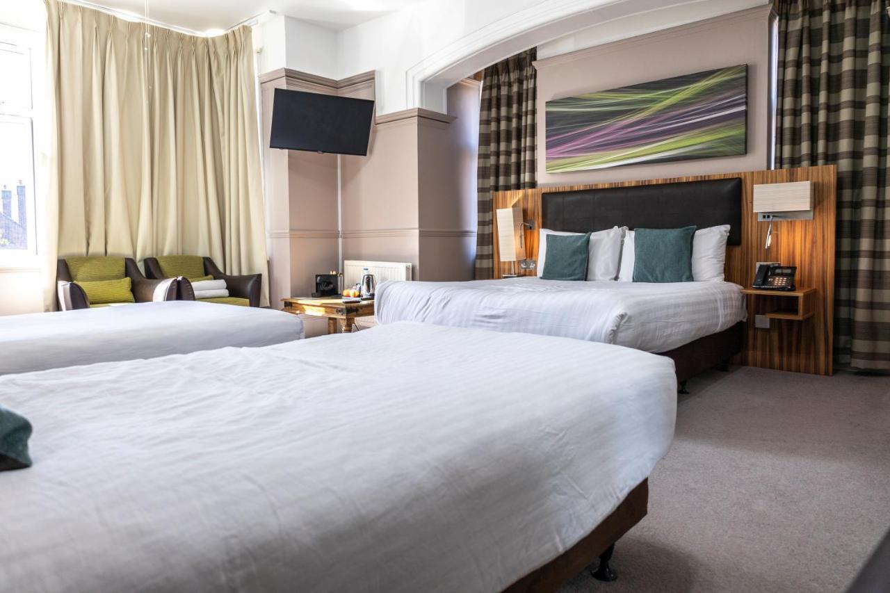 Uno Hotel Heathrow Windsor Slough Bagian luar foto