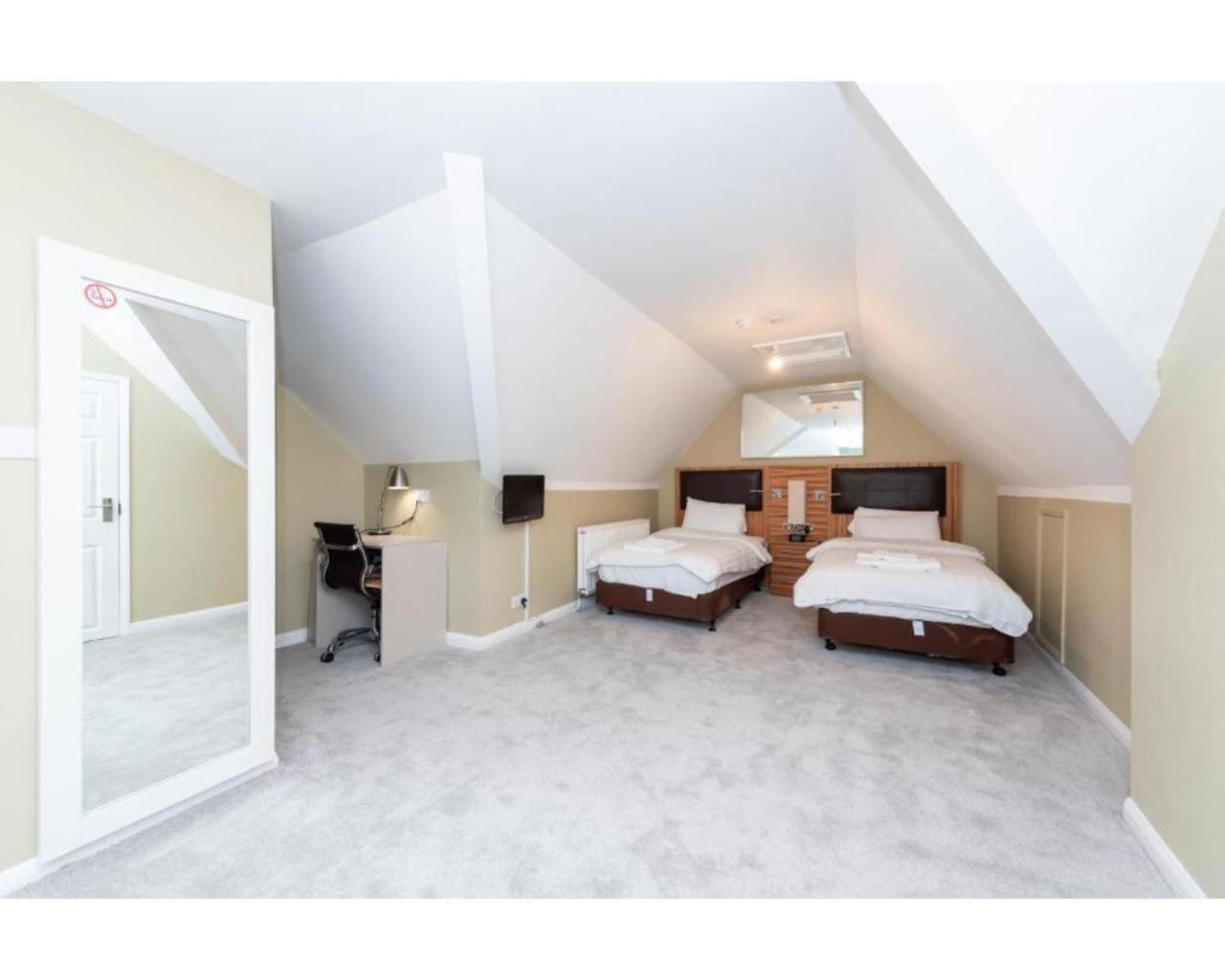 Uno Hotel Heathrow Windsor Slough Ruang foto
