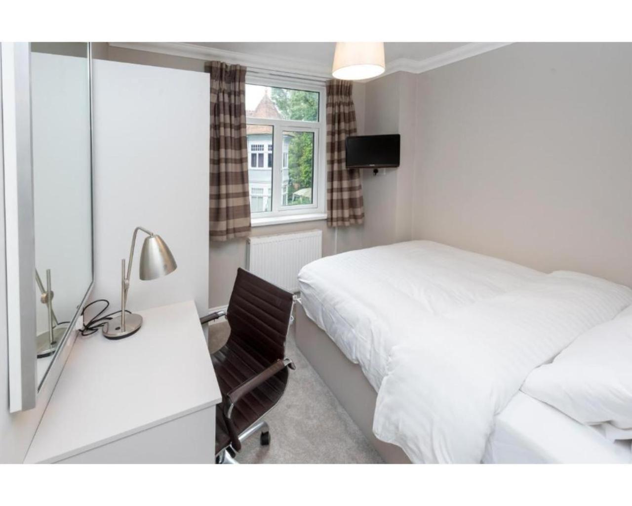 Uno Hotel Heathrow Windsor Slough Ruang foto